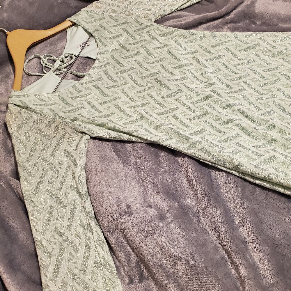 Dress - Picture 5 of 7